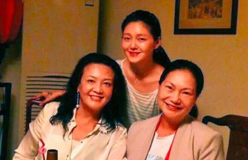 张兰爆料派对视频播放,奢华狂欢背后的故事  第2张