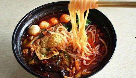 长沙螺蛳粉爆料视频,网红美食背后的故事与制作工艺 第3张 长沙螺蛳粉爆料视频,网红美食背后的故事与制作工艺 第3张